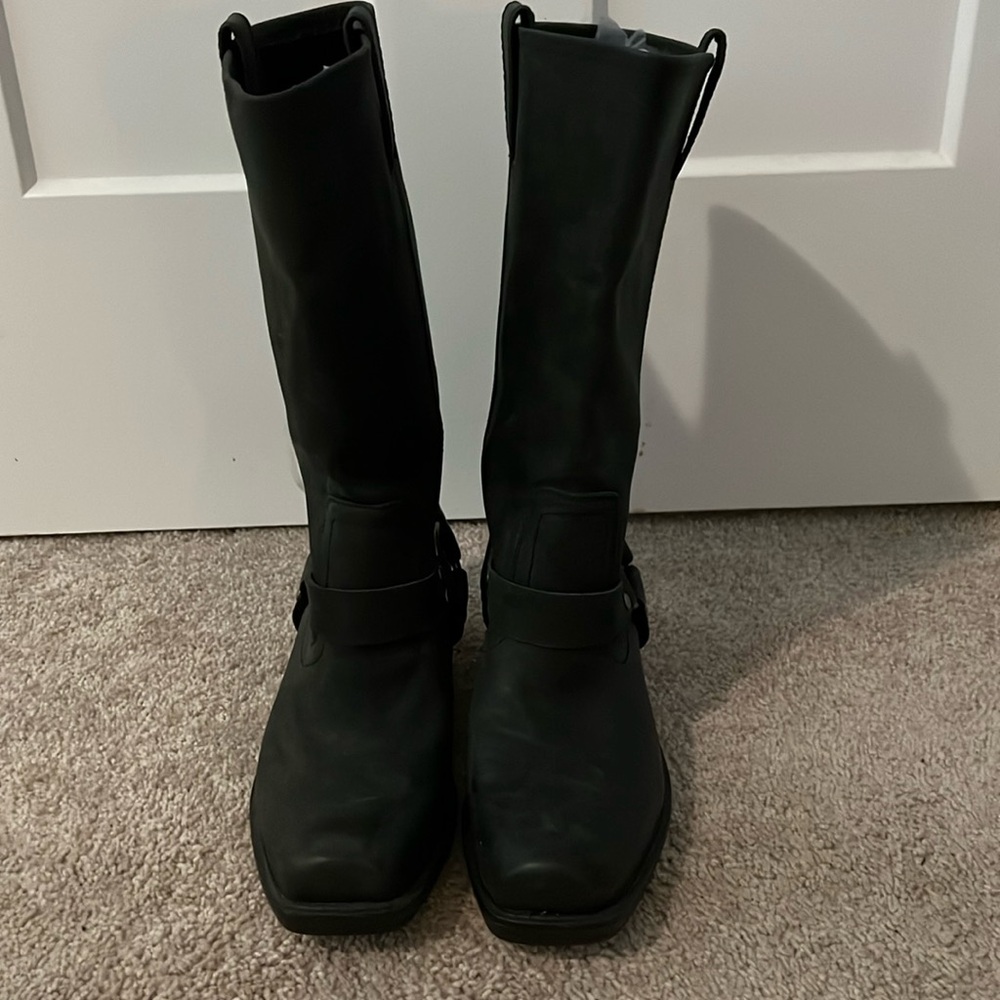 Mossimo Boots